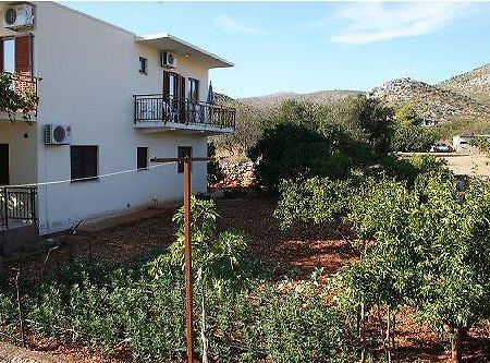 Apartments Gordana Trogir Exteriör bild